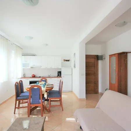 Mendikovic Pensionat 3*